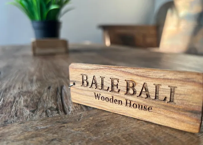 Villa Bale Bali Wooden House Ubud